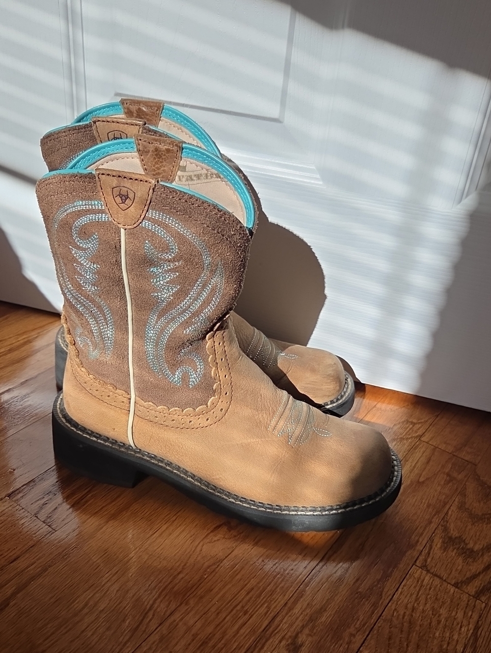 Ariat Boots-Sz 6.5 Tan Leather